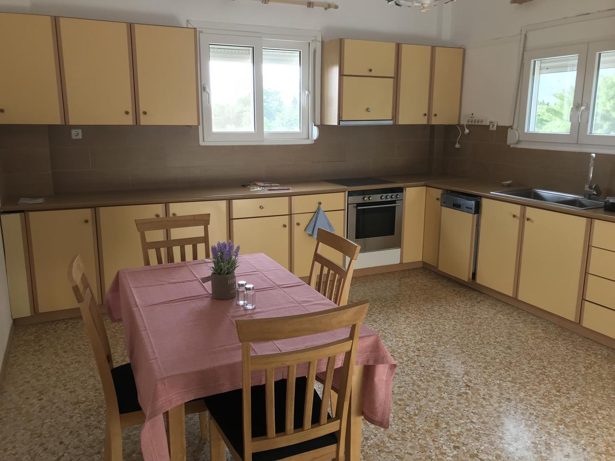 Villa Filoxenia Amarynthos Eksteriør billede
